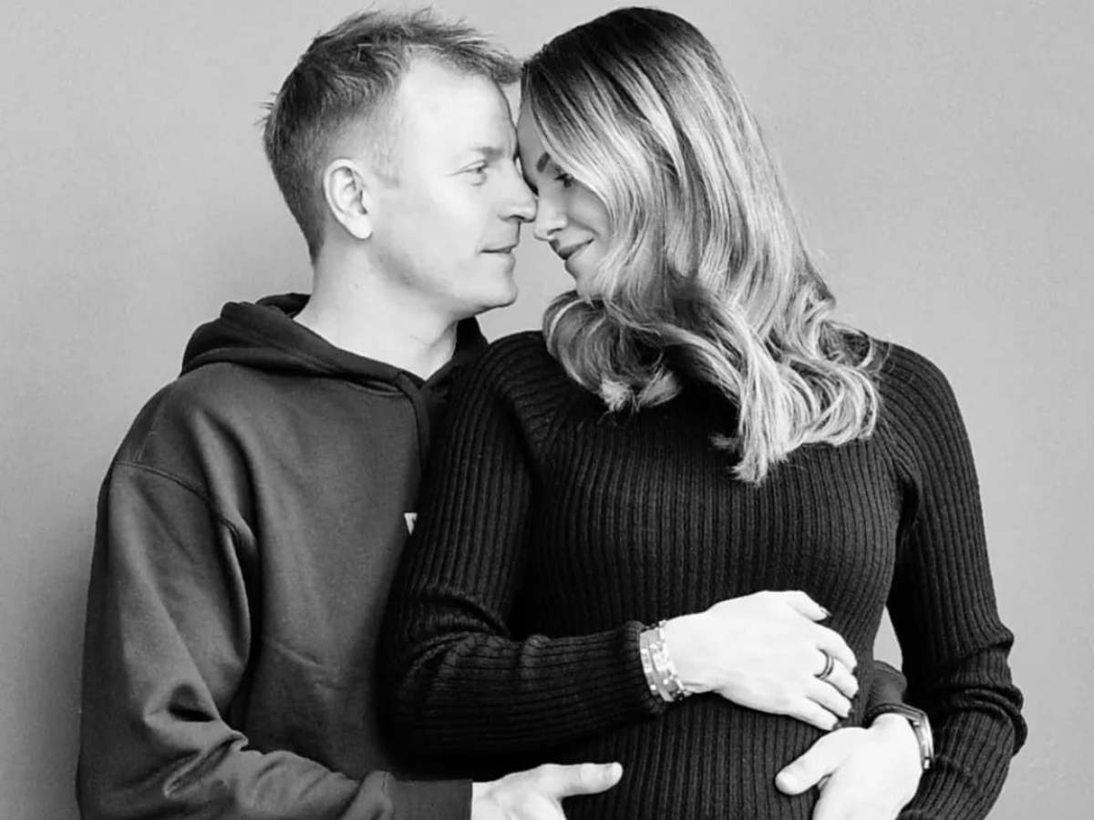 Kimi Raikkonen reveals that he will be a father again at 43 years of age