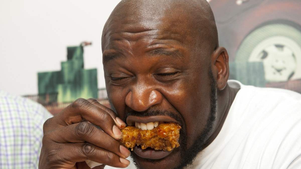 “I want chicken wings, pizza, and chips” Shaquille O’Neal reveals his DISGUST for fancy restaurants and classy foods