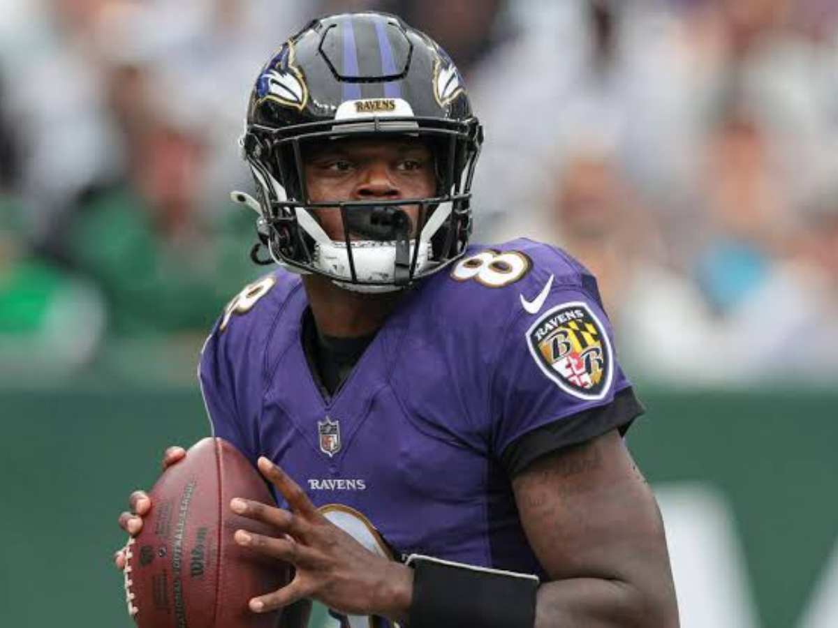 WATCH: Lamar Jackson finally trains with the Ravens after skipping first day of OTA ending long hiatus from the franchise