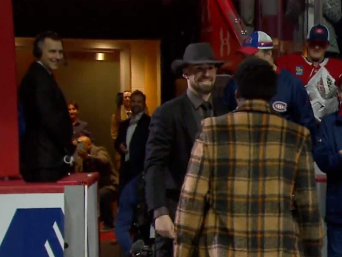 <strong></noscript>WATCH: Carey Price surprises P.K. Subban as Canadiens honor legend with standing ovation, NHL Twitter reacts</strong>