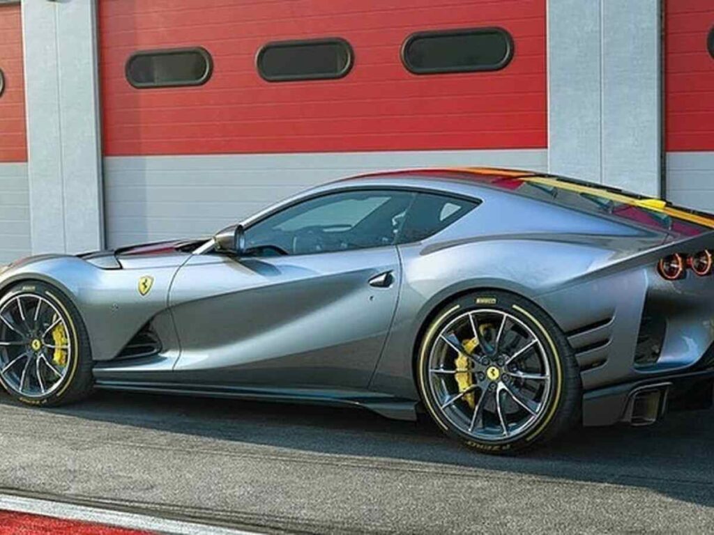 Carlos Sainz Ferrari 812 Competizione