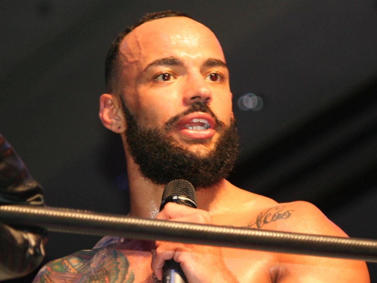 “He couldn’t draw you a dime,” Former WWE manager turns out critical of Ricochet’s lacking ability on the microphone