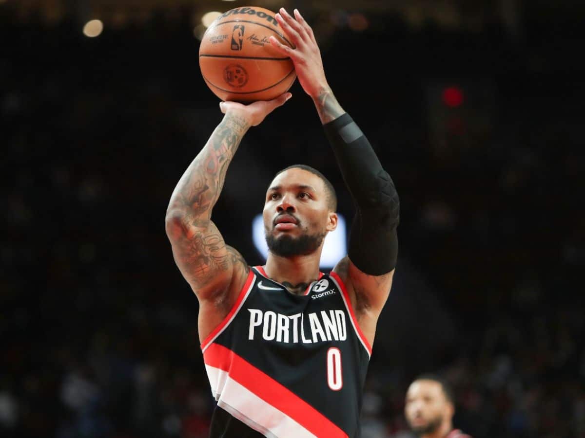 “Dame has officially passed Curry all time”- Fans pay all respects to Damian Lillard HISTORIC 60-point masterpiece against Jazz