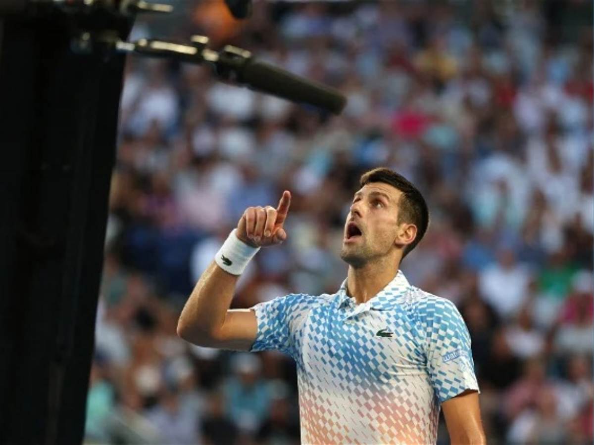 Novak Djokovic once again argues with the chair umpire on serve clock during the 2023 Australian Open