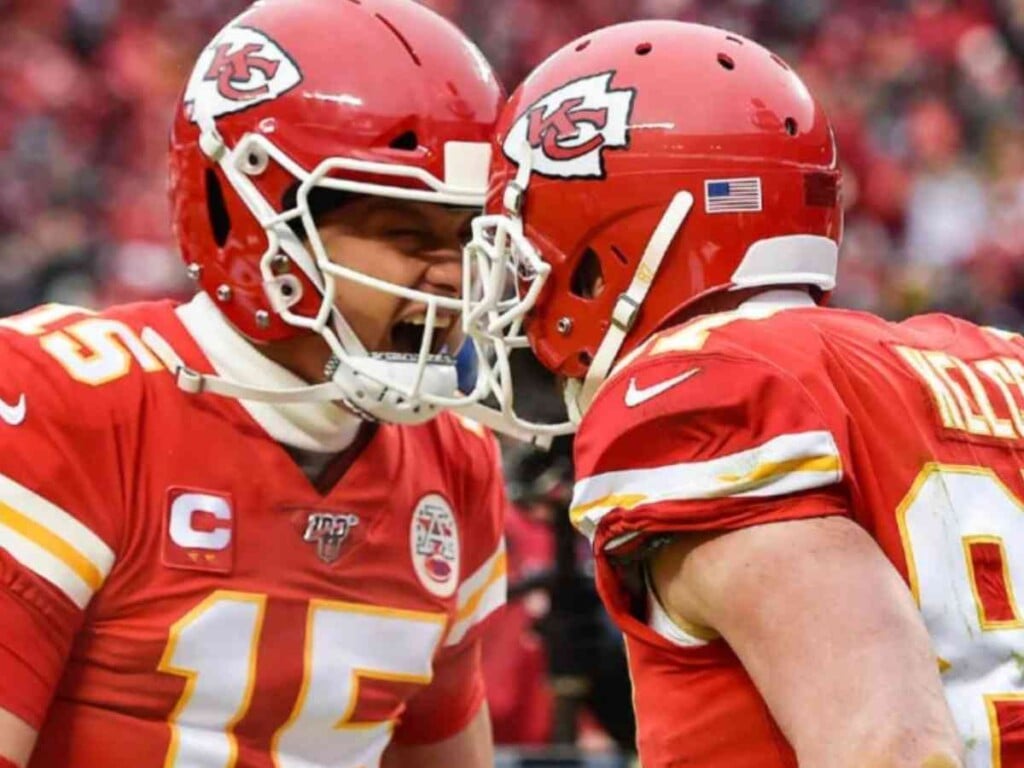 Patrick Mahomes and Travis Kelce (Image via CBS Sports)