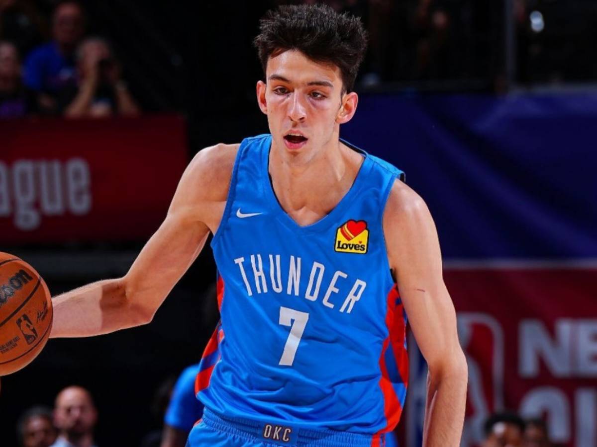 “SGA, Josh Giddey, Lu Dort, and Jalen Williams voted for you,” Fans ROAST injured #2 overall pick Chet Holmgren on receiving four All-Star starter votes