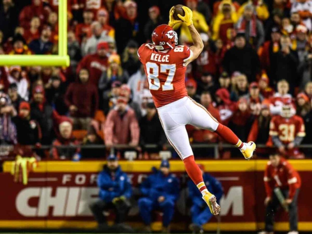 Travis Kelce (Image via Sportscasting)