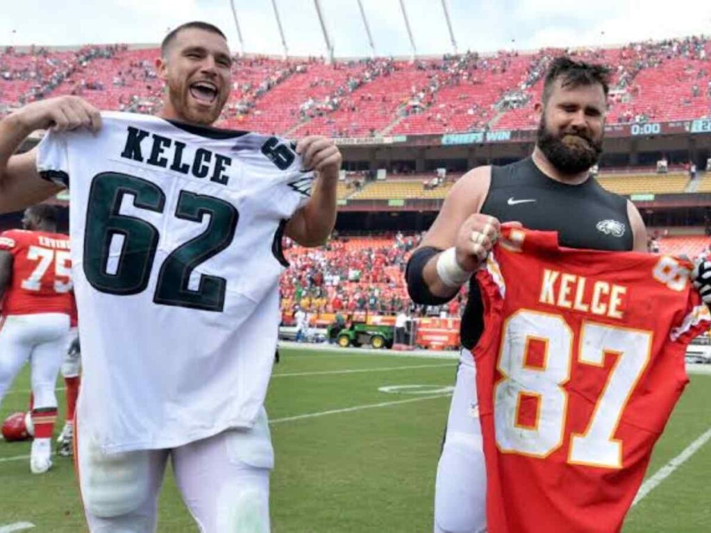 Travis Kelce and Jason Kelce (via Twitter)