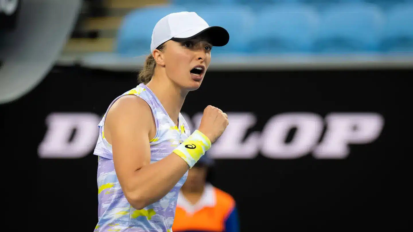 “Every player wants to beat you,” Iga Swiatek opens up about the mental challenge and performance pressure that come with being World No. 1
