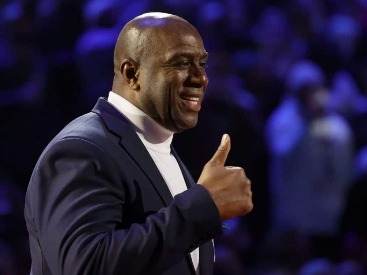 “I guess imma have to be the one to bring them together,” Magic Johnson offers to help Michael Jordan and rival Isiah Thomas make amends