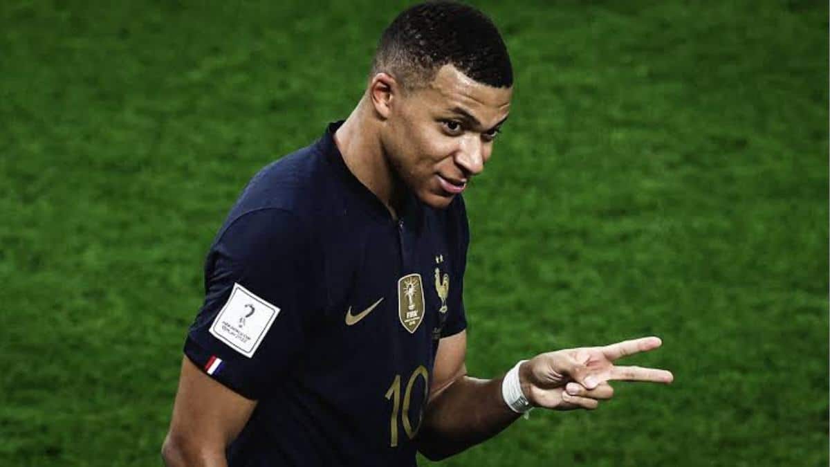 “Don’t disrespect the legend like that,” Kylian Mbappe lashes out at FFF President for insulting Zinedine Zidane