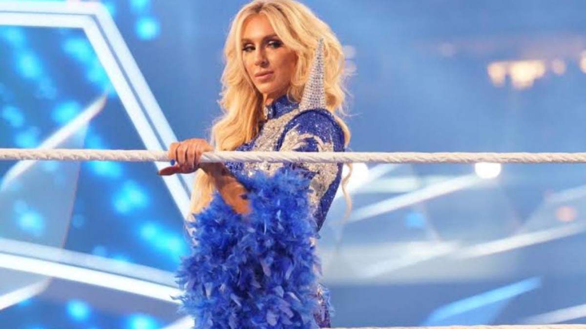 “Smile while I’m out there,” Charlotte Flair comments on the warm reception from the fans