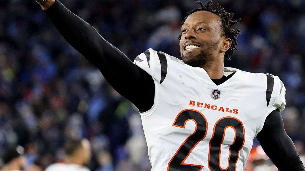 Eli Apple Net Worth in 2023 How Rich is He Now? - News