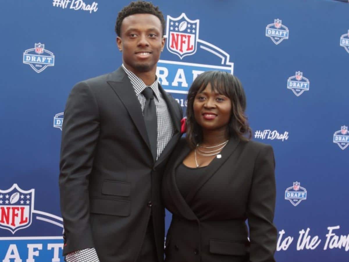 Who is Eli Apple’s mom? Know about the heavily talked about Annie Apple