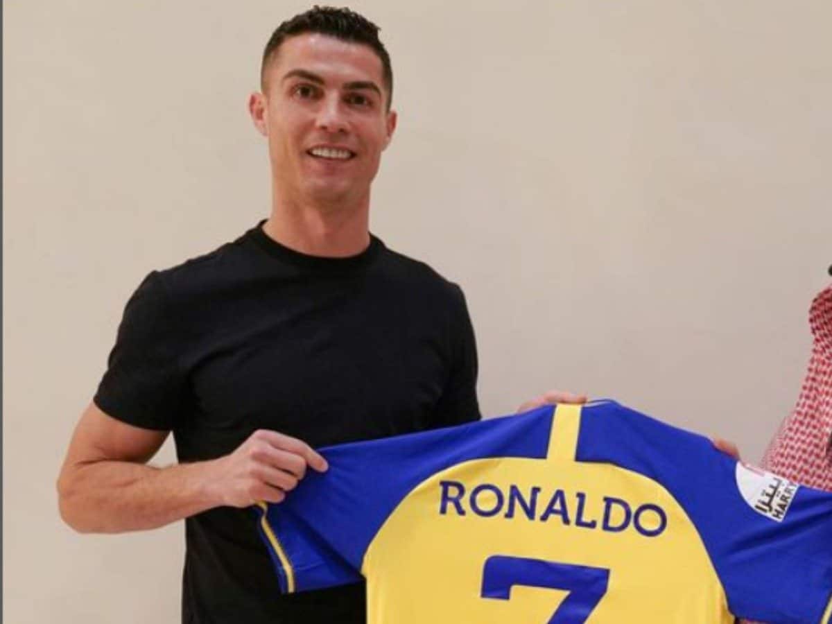 Al-Nassr coach brings hope to Cristiano Ronaldo fans after predicting his return to European football