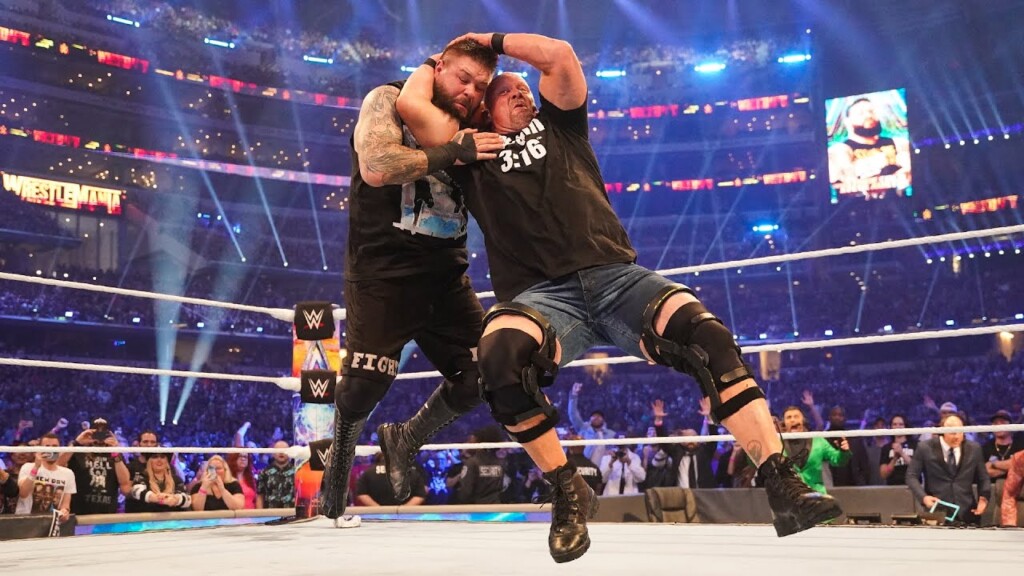 10 Best Finishers In WWE