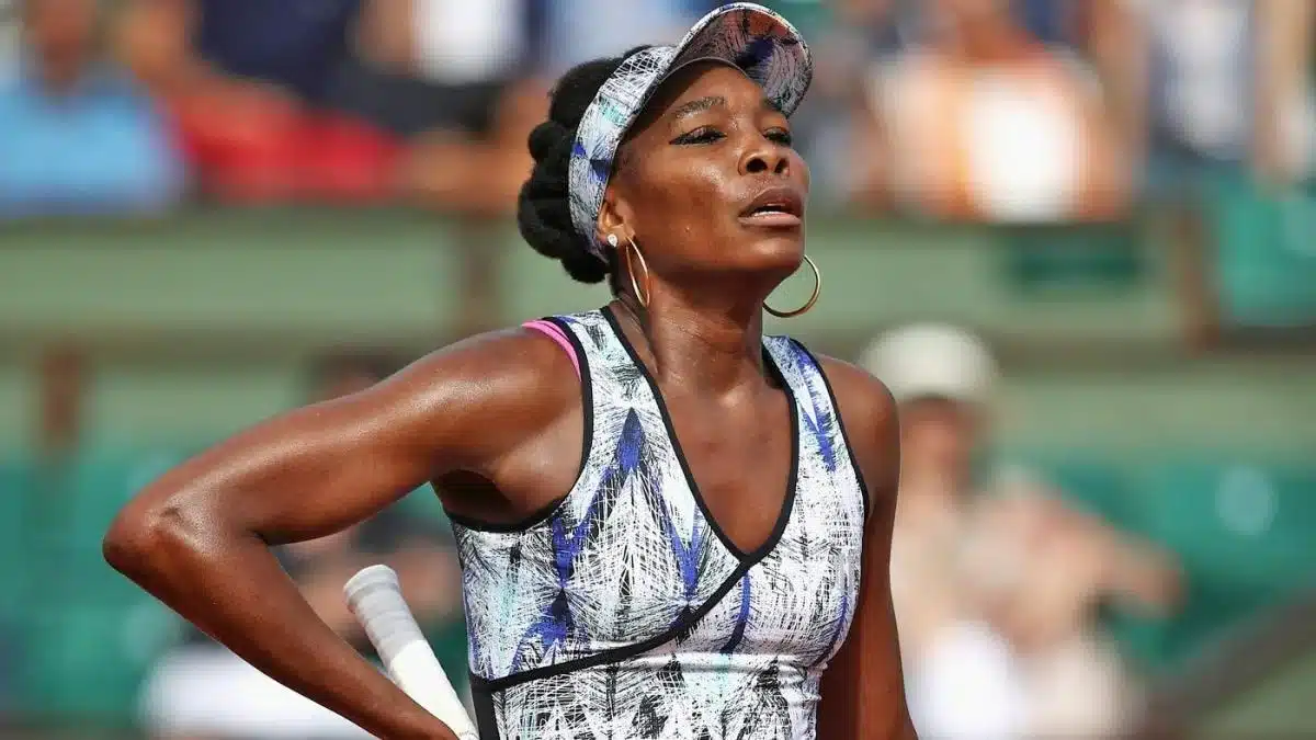 “Hope to see you at Wimbledon,” Heartbroken fans support Venus Williams following her injury-forced withdrawal from the Australian Open