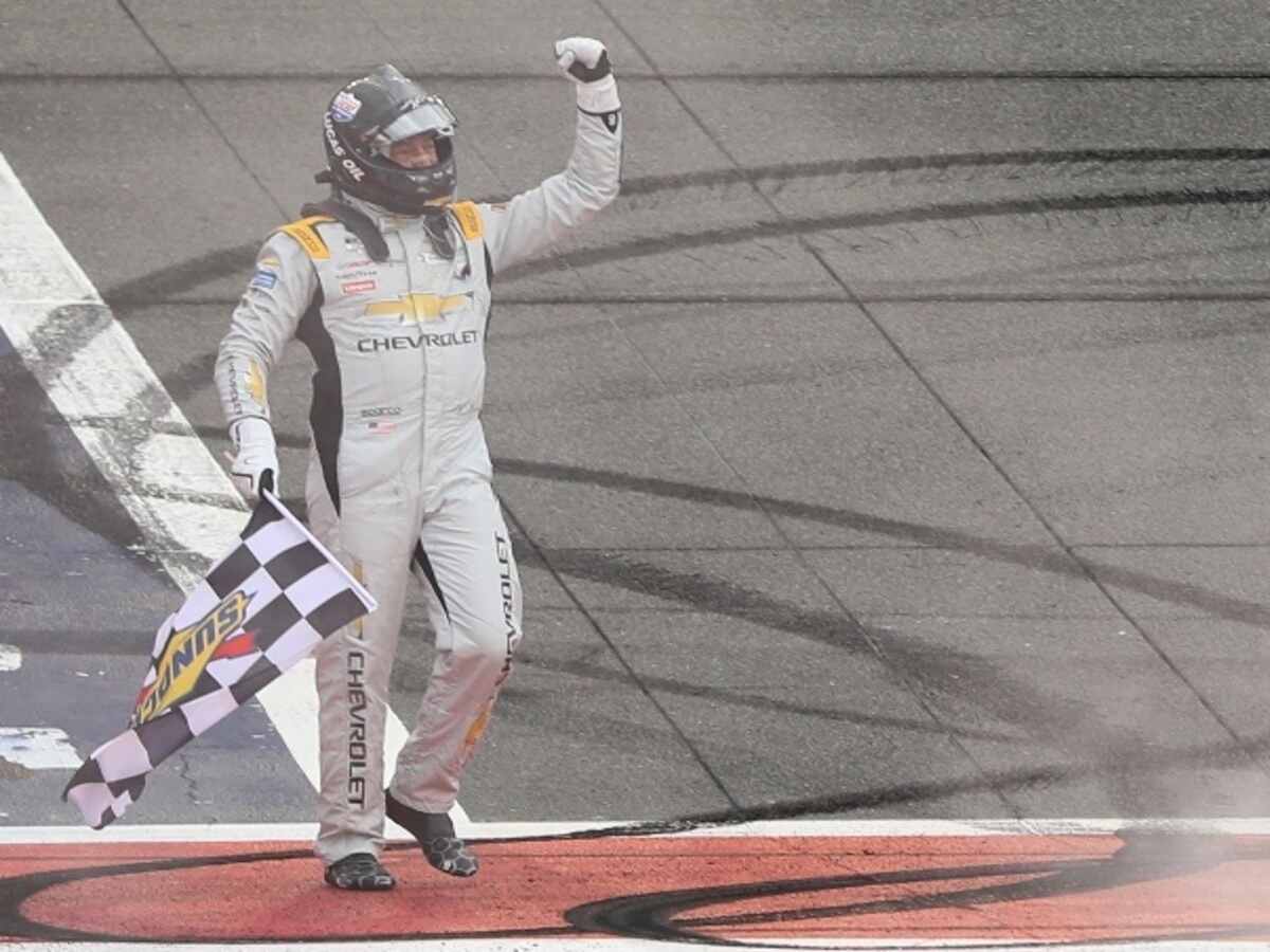 “Still wondering how you are not in a Mexican prison”- NASCAR Twitter reacts to Kyle Busch’s first win with Richard Childress Racing coming at Fontana