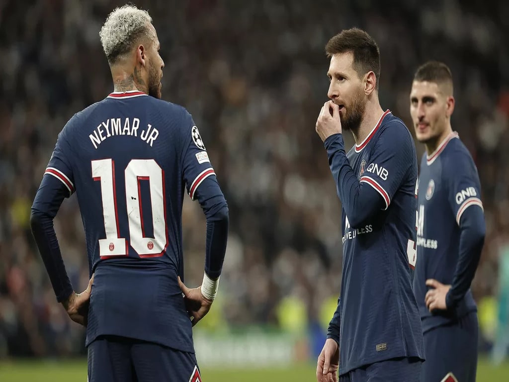 "Refs couldn't save Pessi; Worth almost £2b and still they play sh*t"- Fans troll PSG and Lionel Messi following Champions League R-16 loss to Bayern Munich 1 3336471 68209688 2560 1440 1