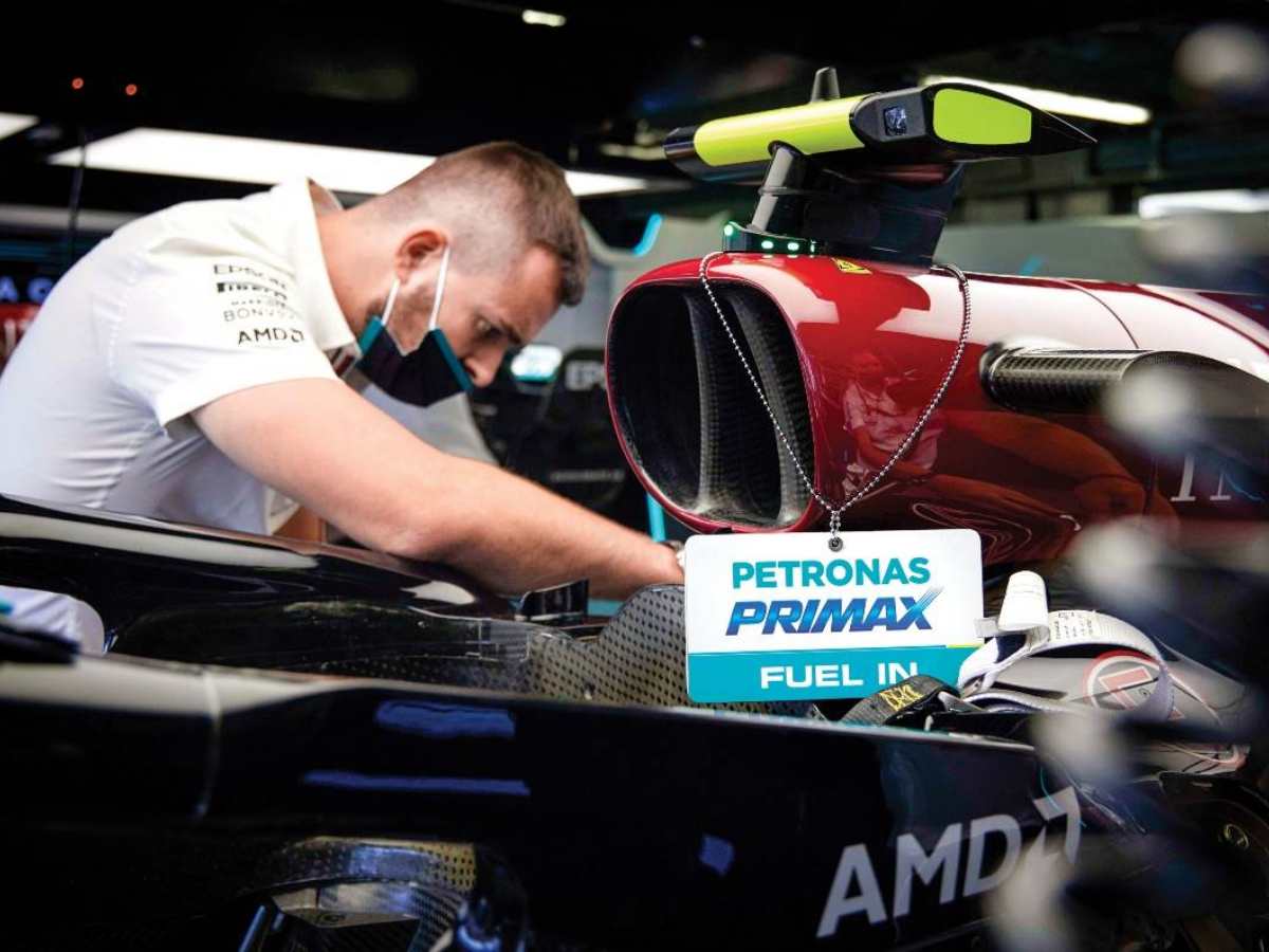 How does fuel affect the performance of Formula One cars?