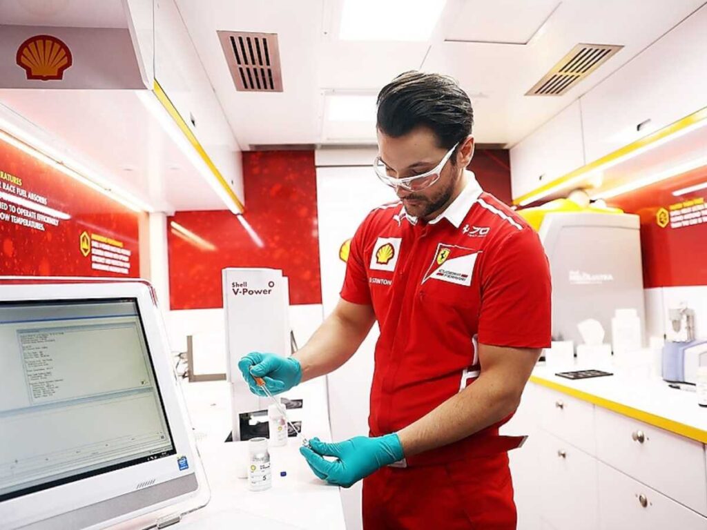 Shell Engineering sampling Ferrari's Fuel