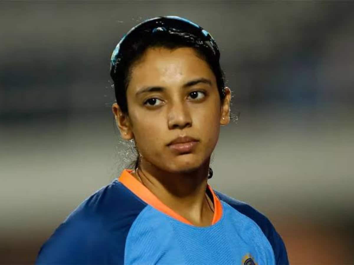 Huge blow for India as Smriti Mandhana ruled of match against Pakistan due to finger injury