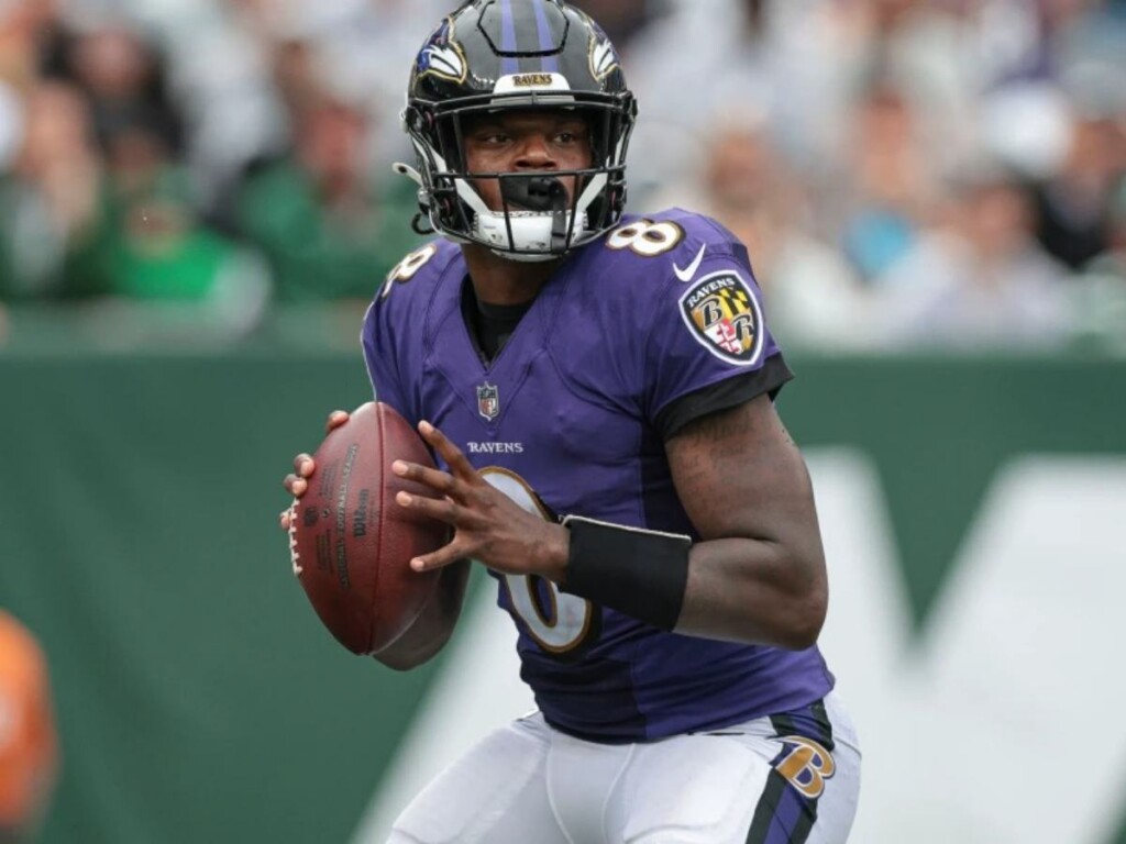 Ravens QB Lamar Jackson rebuts report about September contract offer with  cryptic Twitter response