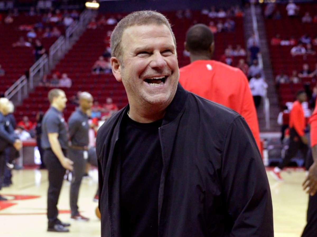 “On the way to tank another team” – NFL Twitter not impressed as Houston Rockets owner Tilman Fertitta expresses desire to buy the Washington Commanders