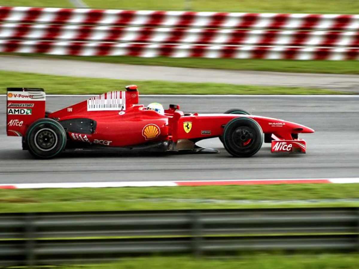 “Felipe baby, stay cool!” Rob Smedley pacified Felipe Massa at the 2009 Malaysian Grand Prix