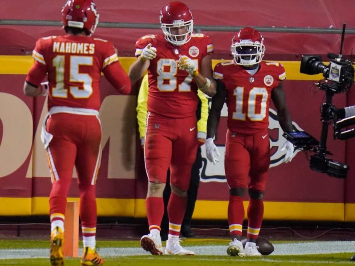 “Greatest duo of all time,” Tyreek Hill is in awe of the chemistry between Patrick Mahomes and Travis Kelce