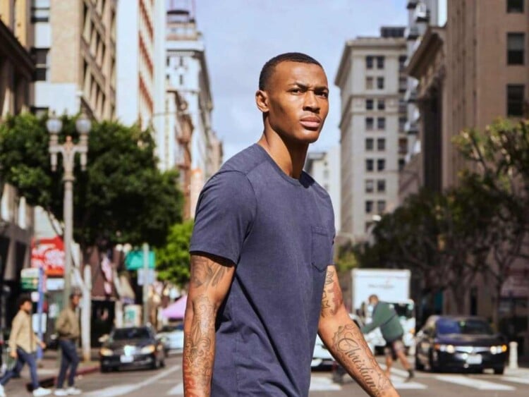 DeVonta Smith Net Worth, NFL Contract, Endorsements, Girlfriend, House