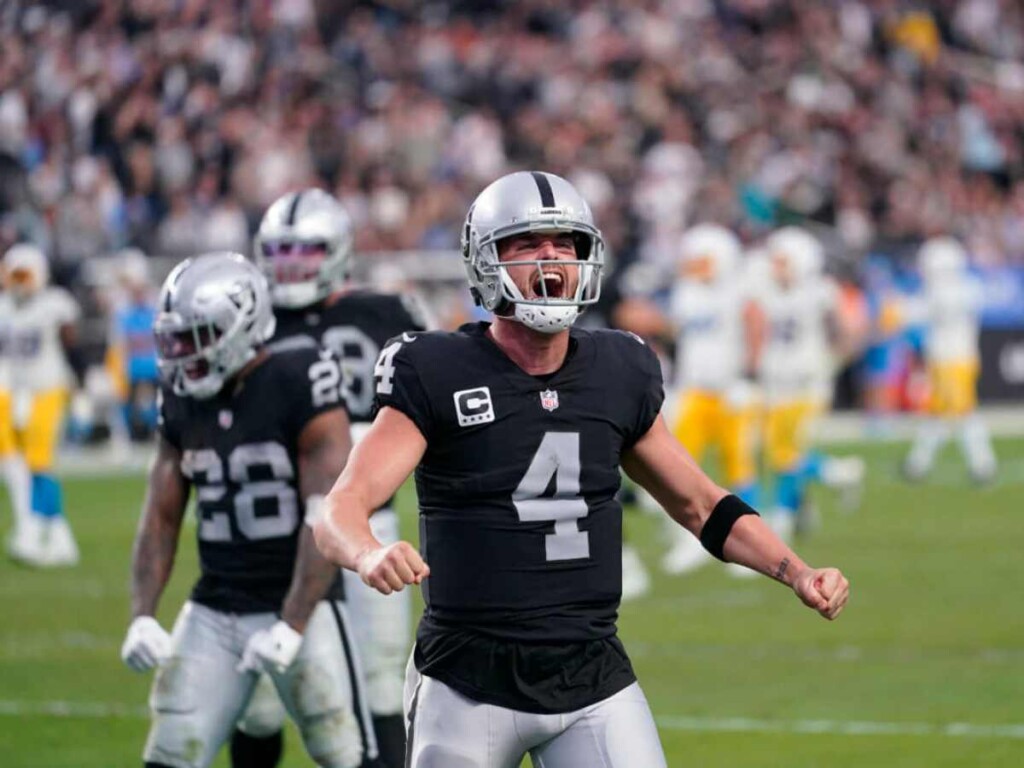 Derek Carr (Image via amNew York)