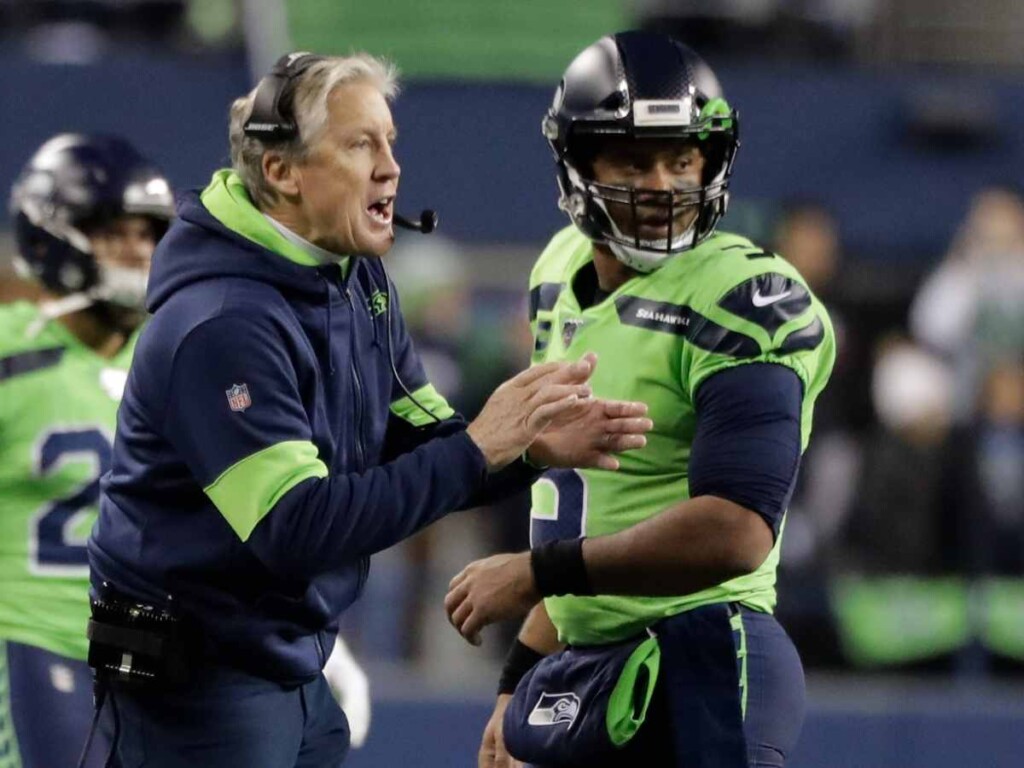 Pete Carroll and Russell Wilson (Image via Oregon Live)