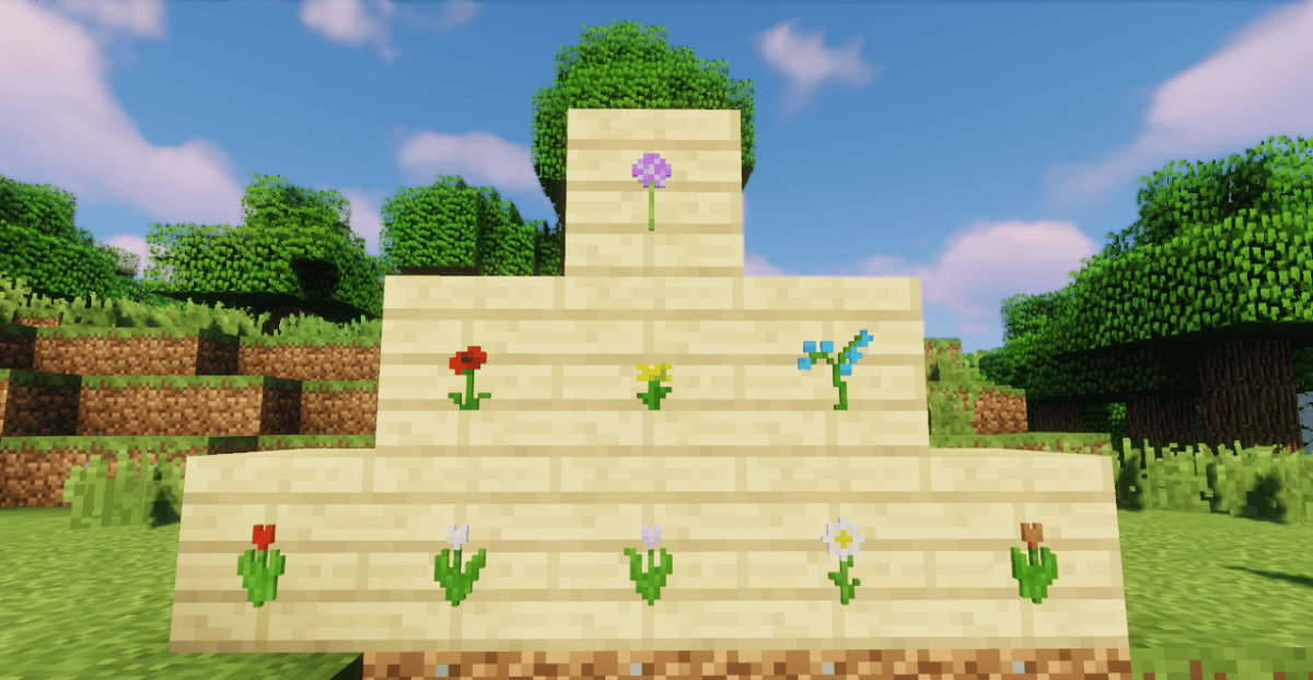 How to get an invisible item frame in Minecraft and how to use it