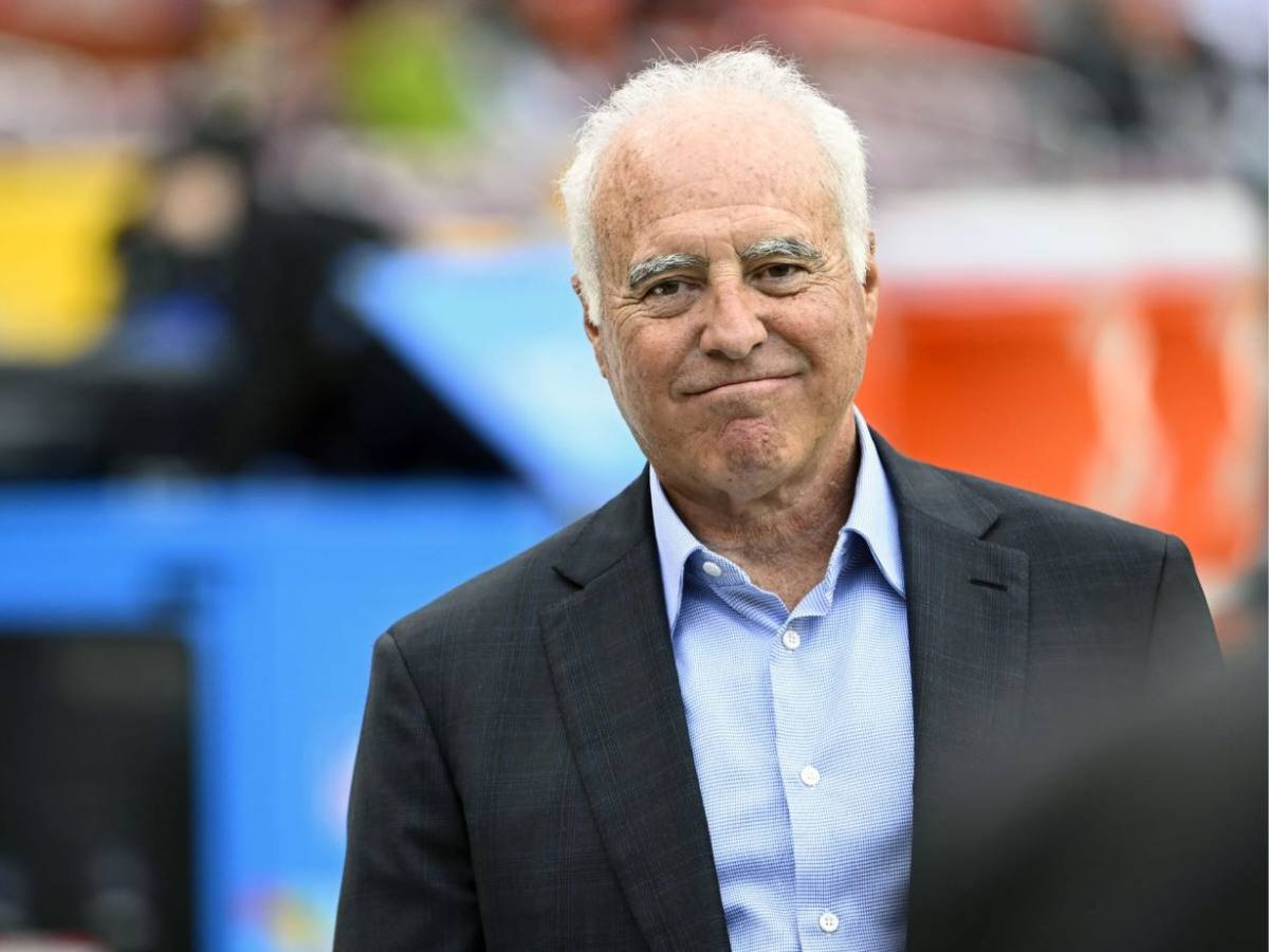 Eagles owner Jeffrey Lurie shrewdly calls out the refs following their controversial Super Bowl loss