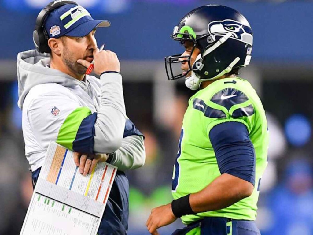 Brian Schottenheimer with Russell Wilson (Image via Yahoo Sports!)