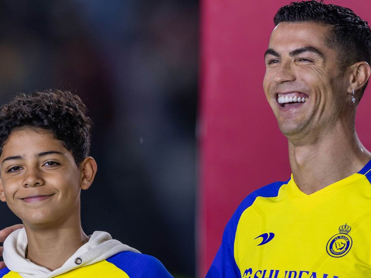 “Yella Habibi, that ain’t Ronaldo’s son,” Fans react as Cristiano Ronaldo’s son is spotted wearing treditional Saudi Arabian attire