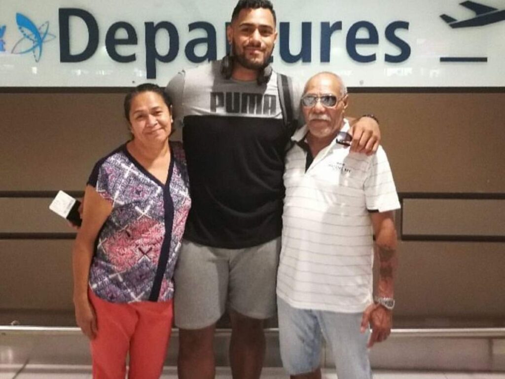 Jordan Mailata’s parents, Tupa’I and Maria?