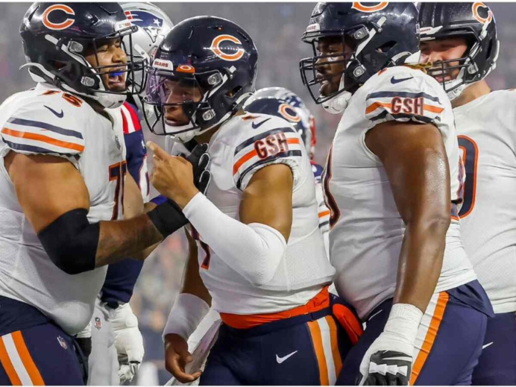 "They need skill players," Mina Kimes strongly believes the Bears should exchange their No.1 draft pick for a 'motherload' of picks to rebuild the team 1 Chicago Bears (Image via AS US)