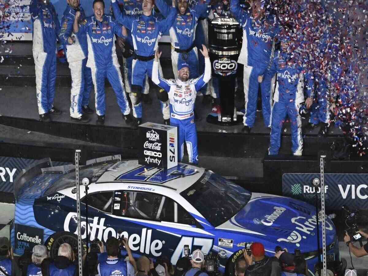 How much of the $27 Million Daytona 500 prize pool did JTGD Racing get for Ricky Stenhouse Jr.’s win?