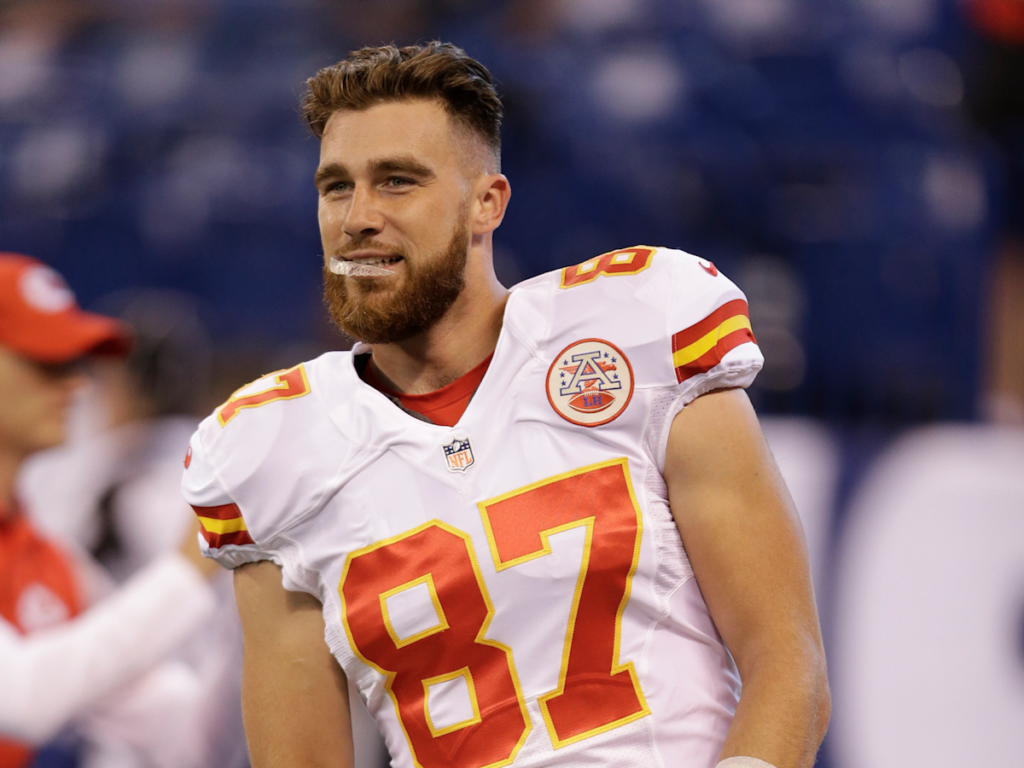 WATCH "New rizz king?" Travis Kelce FIRED UP vibing to Lil Wayne's