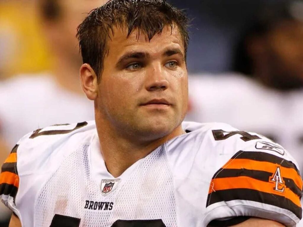 Peyton Hillis 