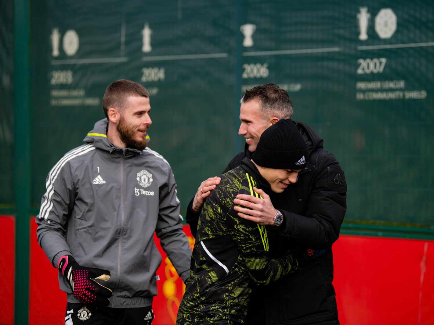 “Bring him back to replace Martial” Fans react as Robin van Persie visits Manchester United training ground ahead of the Red Devils Barcelona clash