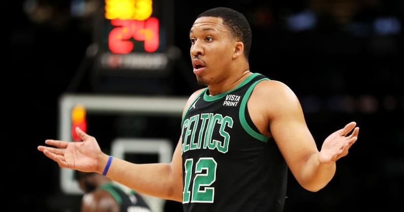 WATCH: “I’mma make both” – Grant Williams misses both game-winning free throws after showing ‘overconfidence’ AGAINST Donovan Mitchell