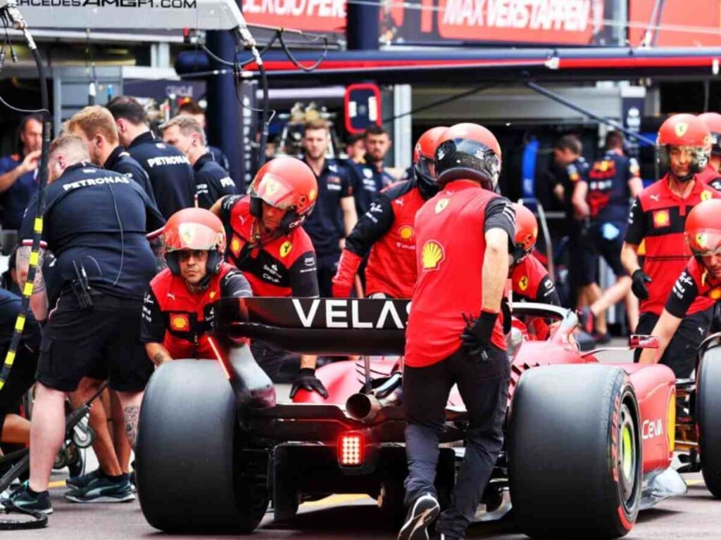 Ferrari entering the pits after an in lap