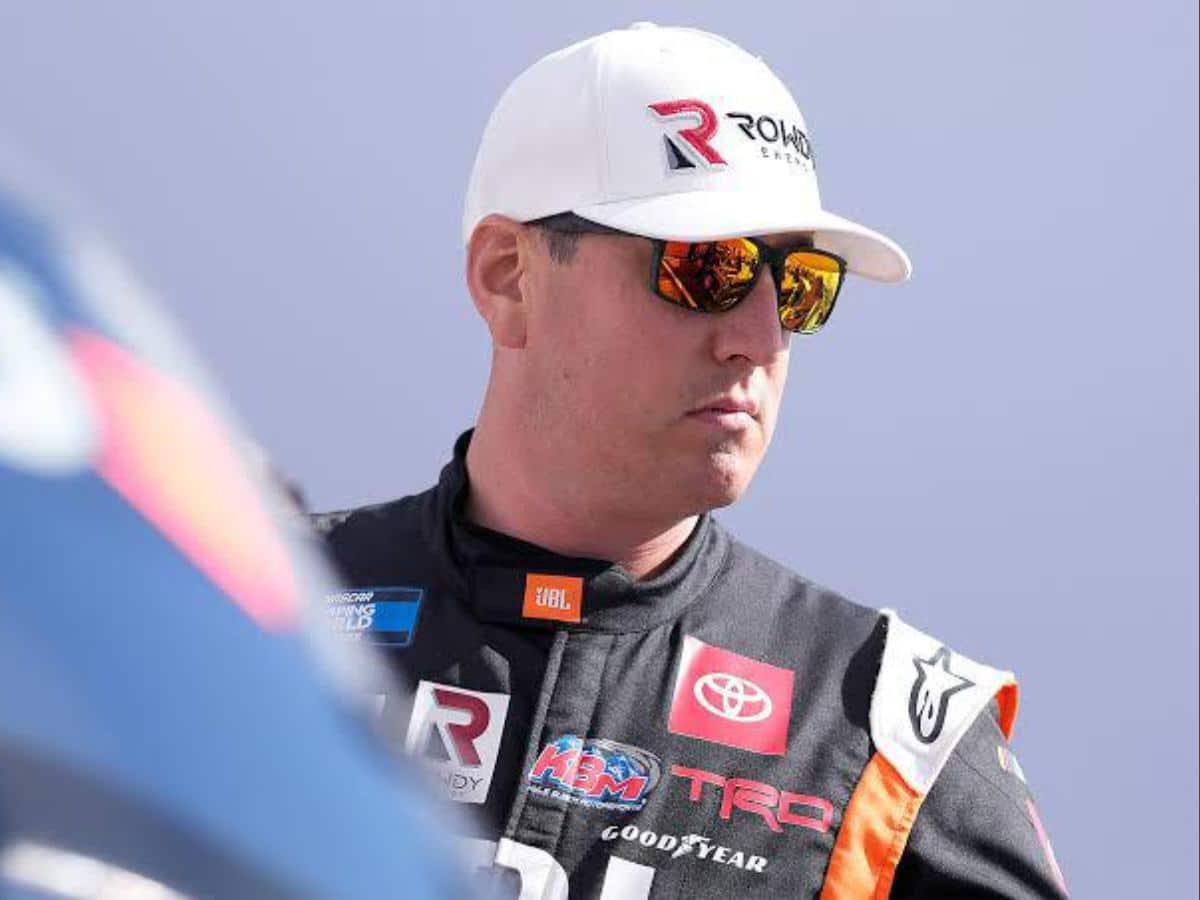 “Keep your mouth shut,” Kyle Busch warns Denny Hamlin on his penalty while discussing the lack of respect among drivers