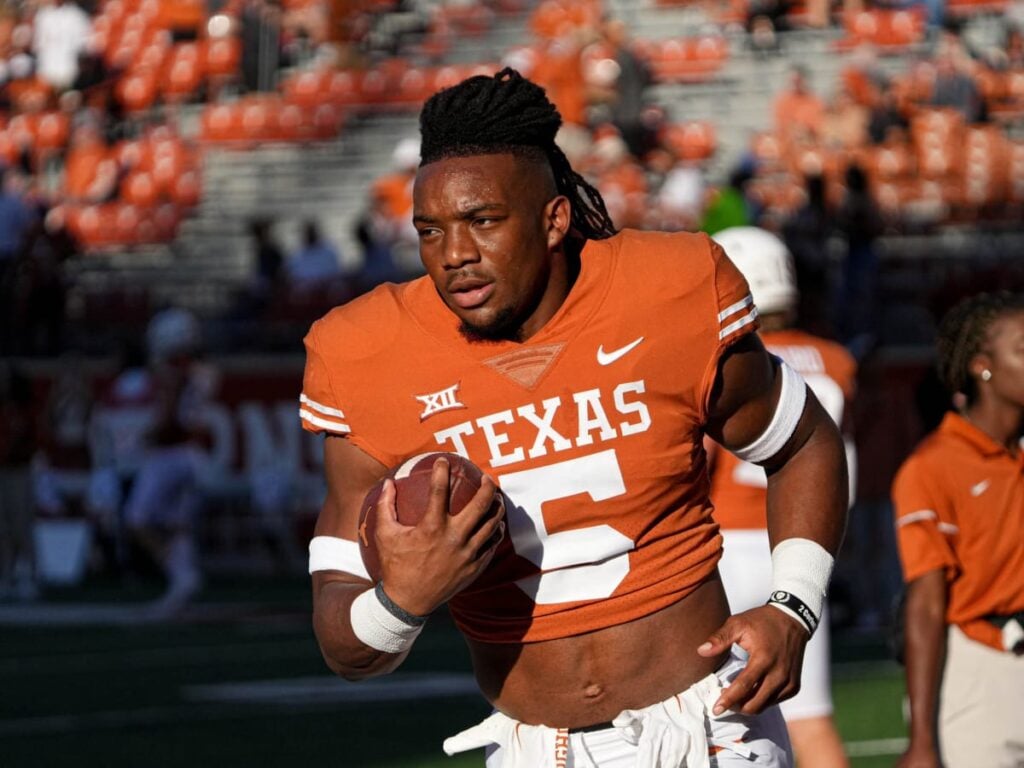 Bijan Robinson Draft stock Texas Longhorns 2023 NFL Draft No.1 Running back Prospect