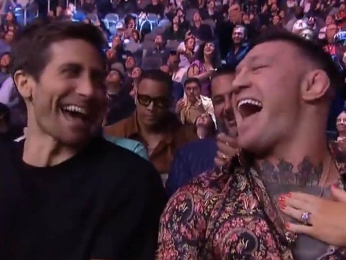 “So gross” – Fight fans weirded out as Conor McGregor’s partner intimately chokes him live during UFC 285 broadcast