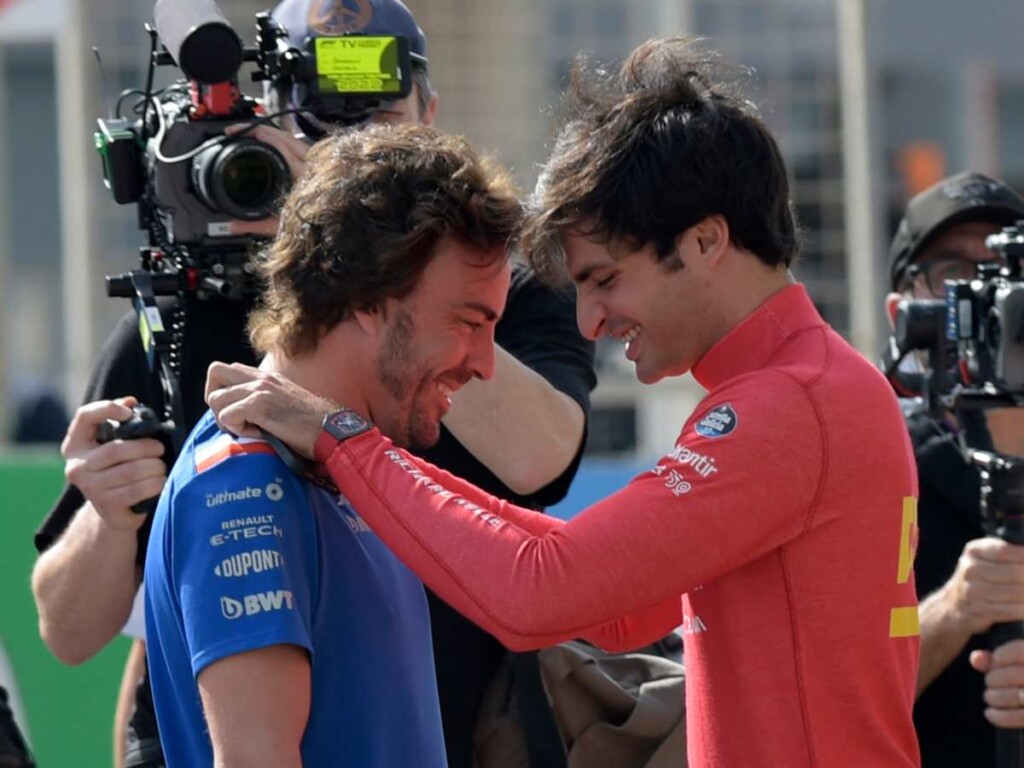 Fernando Alonso (L) and Carlos Sainz (R)