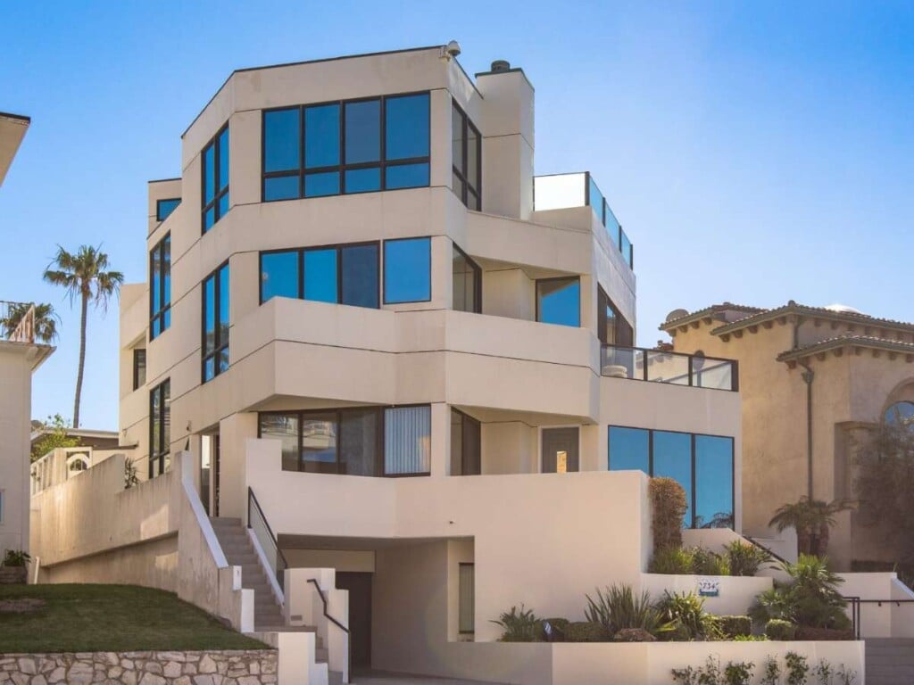 Pau Gasol Redondo Beach House [Image Credit:Digs.net]